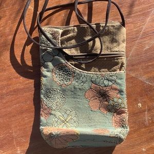 Maruca Boulder Colorado crossbody purse